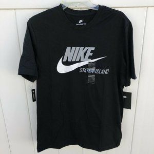 Men’s Nike Sportswear Staten Island Shirt Sz M
